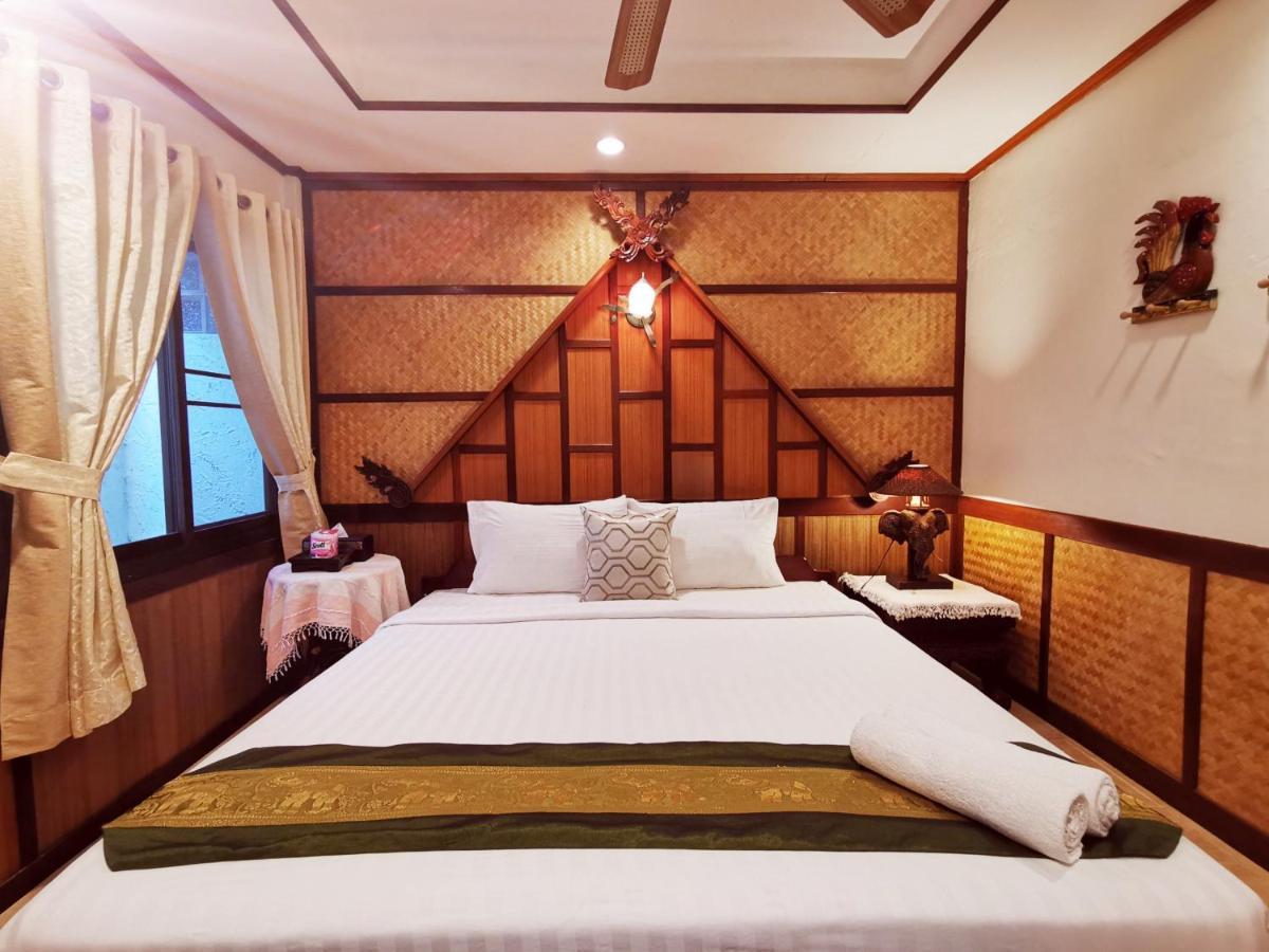 Tavee Guesthouse 曼谷 外观 照片