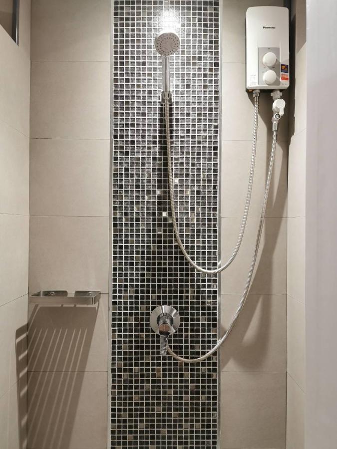Tavee Guesthouse 曼谷 外观 照片